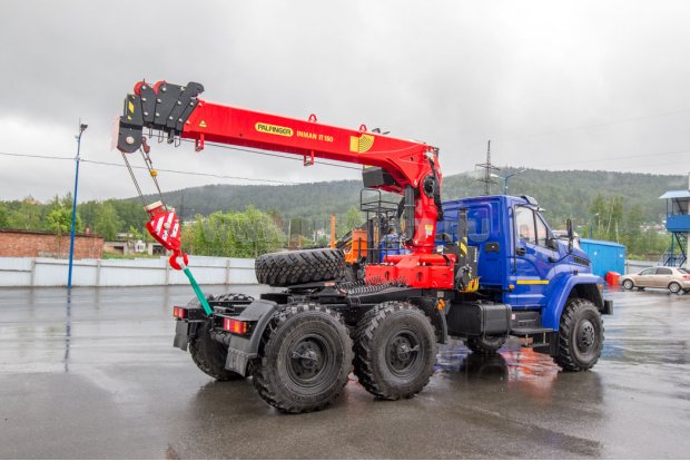 Седельный тягач с КМУ ИТ-150 (тросовый) УСТ 54532H Урал 44202-74 NEXT