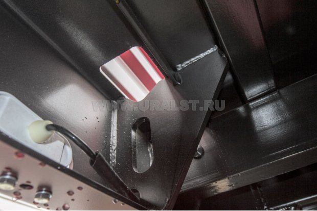 Потайная петли для увязки груза