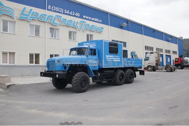 Фургон Урал Грузопассажирский автомобиль (ГПА) с КМУ ИМ-20