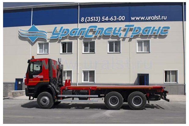 Контейнеровоз IVECO-AMT