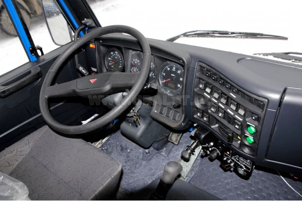 Приборная панель Камаз 43118-3049-46