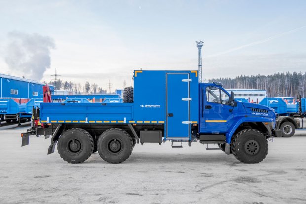 Грузопассажирский автомобиль с КМУ (ГПА кат.С)  ГПА 6+2 откр. с КМУ ИМ-20 УСТ 5453 Урал NEXT 4320-6951-72 базовая