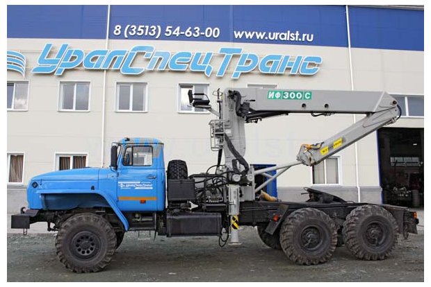 Седельный тягач с КМУ ИФ-300