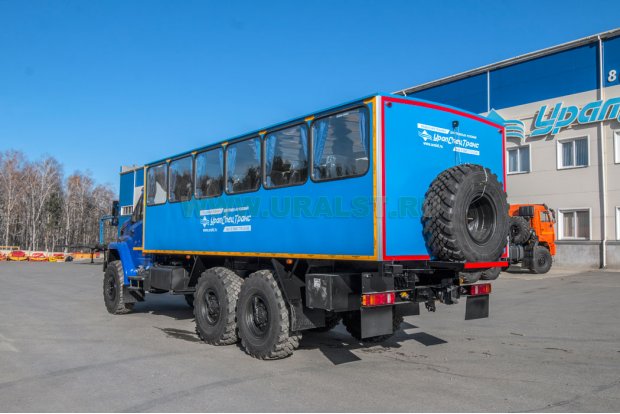 Автобус вахтовый 28+2 УСТ 5453 Урал NEXT 4320-6952-72Е5