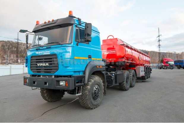 Полуприцеп цистерна ППЦ 29-32-2 УСТ 9465 рамная, пневмоподвеска УСТ 