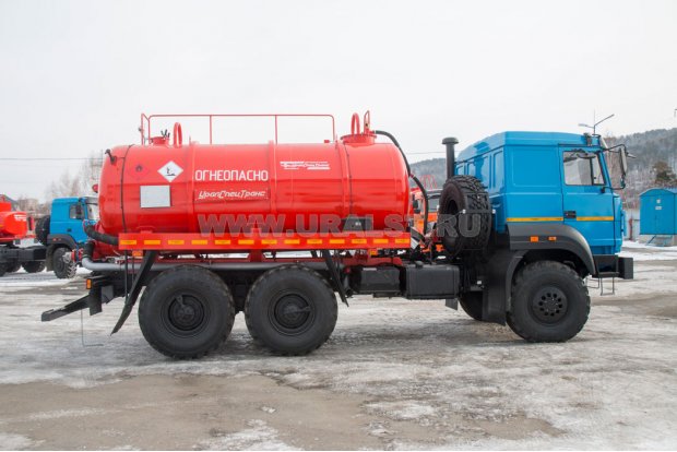 Автоцистерна АКН-10 КО Урал 5557-80Е5