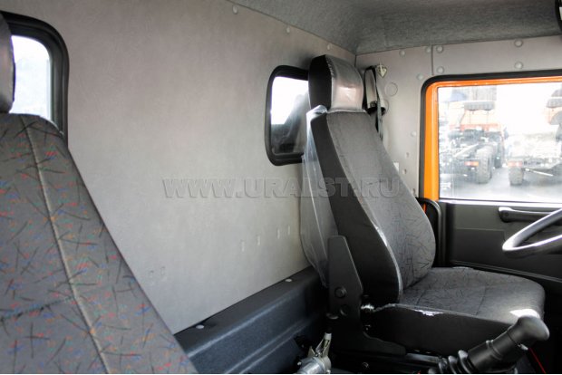 Кабина водителя автомобиля Камаз 43114-1029-15