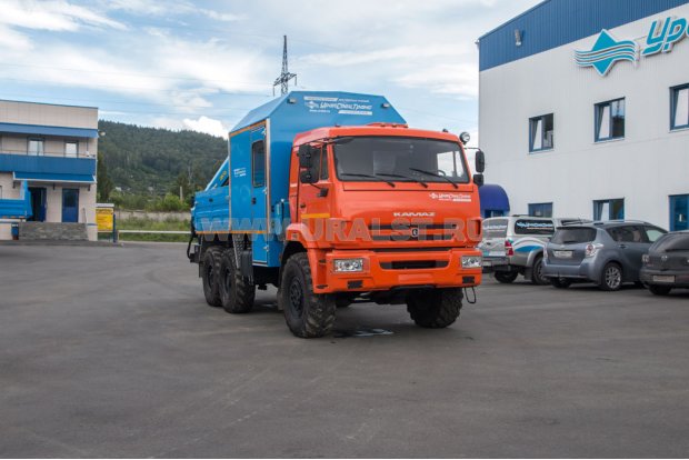 Грузопассажирский автомобиль Камаз 43118-46 с краном-манипулятором ИМ-95