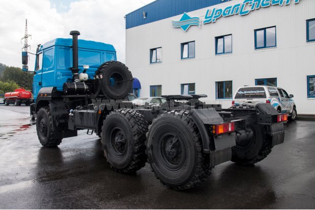 Тягач Урал 44202-3511-82Е5