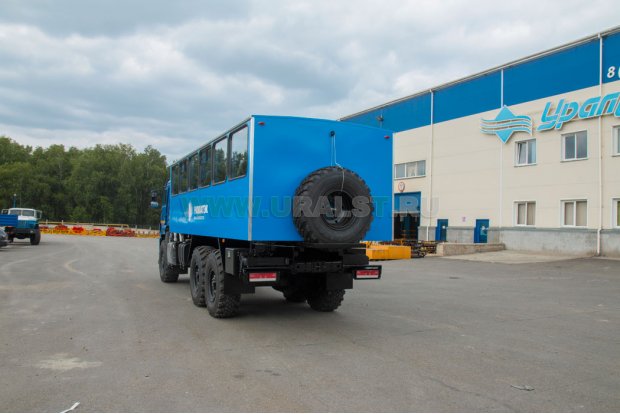 Автобус вахтовый 28+2 сп.м комфорт УСТ 54535Р Камаз 43118-50