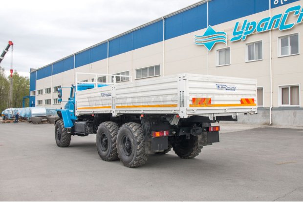 Бортовой автомобиль на шасси Урал 4320-72М